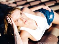 Onlyfans Leaked Photos - Zoieburgher - Photos