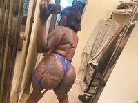 Onlyfans Leaked Photos - Thickzlove912 - Photos