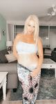Onlyfans Leaked Photos - Ellehotmilf - Photos