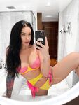 Onlyfans Leaked Photos - Holylovesmolly - Photos