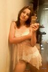 Amateur - Devki Uno 4999 Devushka Poziruet Doma Pered Zerkalom - Devushka Zerkalom Devki Pered 4999 Uno Doma Poziruet Erotic