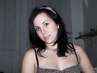 Amateur - Devki Uno 9892 Lyubit Zaglyadyvat V Pisku Svey Devki - V Devki Pisku Lyubit 9892 Uno Svey Zaglyadyvat Erotic