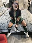 Onlyfans Leaked Photos - Violet711Swinger - Photos