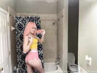Onlyfans Leaked Photos - Spxrklybrat - Photos