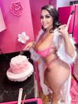 Onlyfans Leaked Photos - Therealrebeccaj - Photos