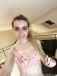 Onlyfans Leaked Photos - Emilybellexx - Photos