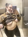 Onlyfans Leaked Photos - Hornythickitten - Photos