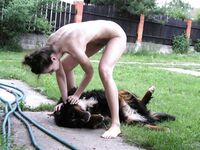 Amateur - Devki Uno 12644 Zhenschina Igraet Golaya S Sobakoy I Zanimaetsya Seksom - Golaya Devki Sobakoy Zanimaetsya Igraet I S Uno Zhenschina Seksom 12644 Erotic