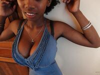 Amateur - Devki Uno 12746 Afroamerikanka Pokazyvaet Ogromnuyu Grud - Devki Grud Pokazyvaet Afroamerikanka Uno 12746 Ogromnuyu Erotic