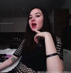Onlyfans Leaked Photos - Masyagoddess Photo - Amateur Masyagoddess Photos