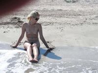 Amateur - Devki Uno 16964 Blondinka Pokazyvaet Svoy Volosatyy Lobok - 16964 Lobok Devki Volosatyy Pokazyvaet Svoy Uno Blondinka Erotic
