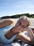 Amateur - Devki Uno 17223 Poproboval Palchikom Pisku - 17223 Devki Pisku Palchikom Uno Poproboval Erotic