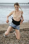 Amateur - Devki Uno 17535 Hudaya Razvodit Nogi - Devki 17535 Razvodit Nogi Uno Hudaya Erotic