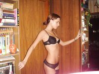 Amateur - Devki Uno 21767 Razdvigaet Svoyu Pizdu Krupnym Planom - Devki Razdvigaet 21767 Uno Krupnym Svoyu Planom Pizdu Erotic