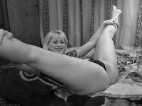 Amateur - Devki Uno 25662 Seksualnaya Blondinochka Laskaet Klitor - Laskaet Devki Blondinochka 25662 Uno Klitor Seksualnaya Erotic