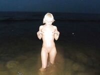 Amateur - Devki Uno 27675 Chastnoe Foto Goloy Blondinki Na Plyazhe - Foto Na Devki Goloy 27675 Uno Blondinki Plyazhe Chastnoe Erotic