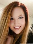 Onlyfans Leaked Photos - Momnextd00R - Photos