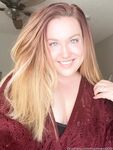 Onlyfans Leaked Photos - Momnextd00R - Photos