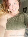 Onlyfans Leaked Photos - Momnextd00R - Photos