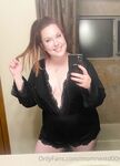 Onlyfans Leaked Photos - Momnextd00R - Photos