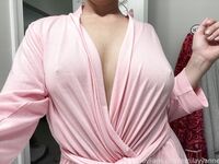 Onlyfans Leaked Photos - Emilayyanne - Photos