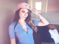 Onlyfans Leaked Photos - Izzy-Xx - Photos