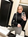 Onlyfans Leaked Photos - Smoky-Girl-21 - Photos