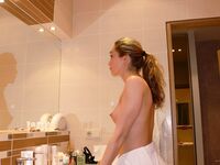 Amateur - Devki Uno 32120 Devushka Pokazyvaet Svoju Klassnuju Popku - Devushka Klassnuju Devki Svoju Pokazyvaet Popku 32120 Uno Erotic
