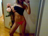 Amateur - Devki Uno 34657 Krasotka Delaet Selfi Pered Zerkalom - Selfi Zerkalom Devki 34657 Pered Uno Delaet Krasotka Erotic