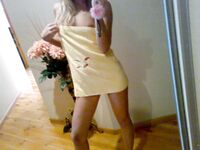 Amateur - Devki Uno 34657 Krasotka Delaet Selfi Pered Zerkalom - Selfi Zerkalom Devki 34657 Pered Uno Delaet Krasotka Erotic