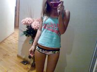 Amateur - Devki Uno 34657 Krasotka Delaet Selfi Pered Zerkalom - Selfi Zerkalom Devki 34657 Pered Uno Delaet Krasotka Erotic