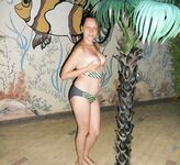 Amateur - Devki Uno 34658 Appetitnaja Golaja Zhenschina - Golaja Devki Uno Zhenschina 34658 Appetitnaja Erotic