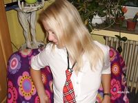 Amateur - Devki Uno 34868 Studentka Poziruet Doma Bez Trusov Pod Jubkoj - Devki 34868 Studentka Pod Uno Doma Jubkoj Trusov Poziruet Bez Erotic
