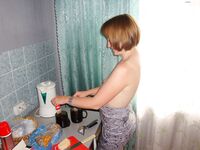 Amateur - Devki Uno 34993 Zhenushka Poziruet Goloj - Goloj Devki Zhenushka Uno Poziruet 34993 Erotic