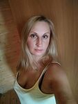 Amateur - Devki Uno 35076 Zrelaja Dama Delaet Selfi V Odezhde I Bez - Selfi V Devki Zrelaja Dama Odezhde I Uno Delaet Bez 35076 Erotic