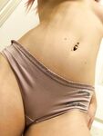 Amateur - Devki Uno 35219 Devushka Prodrala Trusiki Ot Vozbuzhdenija - Devushka 35219 Ot Devki Uno Trusiki Prodrala Vozbuzhdenija Erotic