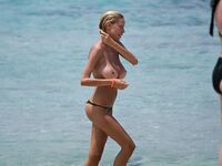 Amateur - Devki Uno 35496 Otdyhajuschie Nudistki Na Pljazhe - Na Pljazhe Devki 35496 Uno Nudistki Otdyhajuschie Erotic