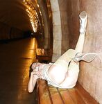 Amateur - Devki Uno 35503 Devka Poziruet V Metro - V Devki Devka Uno Metro Poziruet 35503 Erotic