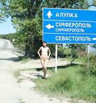 Amateur - Devki Uno 35559 Golaja Devka U Dorozhnogo Ukazatelja - Golaja U Ukazatelja Devki Dorozhnogo Devka 35559 Uno Erotic