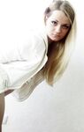 Amateur - Devki Uno 35571 Blonda Ogoljaet Svoi Otverstija - Devki Svoi 35571 Ogoljaet Otverstija Blonda Uno Erotic