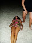 Amateur - Devki Uno 36145 Semejnaja Para Na Otdyhe - Para Na Devki Otdyhe 36145 Uno Semejnaja Erotic