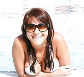 Amateur - Devki Uno 36881 Devka Zagoraet Topless U Bassejna - U Zagoraet Devki Devka Bassejna 36881 Uno Topless Erotic