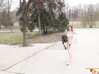 Amateur - Devki Uno 37102 Devka Razdelas V Parke - V 37102 Devki Devka Uno Razdelas Parke Erotic