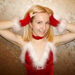 Amateur - Devki Uno 37536 Snegurochka Masturbiruet Pod Elochkoj - Devki 37536 Elochkoj Pod Uno Masturbiruet Snegurochka Erotic