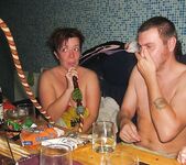 Amateur - Devki Uno 37678 Novogodnjaja Vstrecha Svingerov V Saune - V Devki 37678 Vstrecha Svingerov Uno Saune Novogodnjaja Erotic