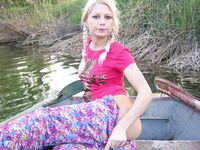 Amateur - Devki Uno 38559 Blondinka Guljaet Golyshom - Devki Golyshom 38559 Uno Guljaet Blondinka Erotic