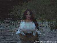 Onlyfans Leaked Photos - Louisakhovanski - Photos