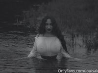 Onlyfans Leaked Photos - Louisakhovanski - Photos
