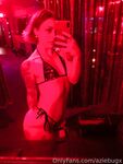Onlyfans Leaked Photos - Aziebugx Photo - Amateur Aziebugx Photos