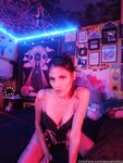 Onlyfans Leaked Photos - Pocahottits - Photos